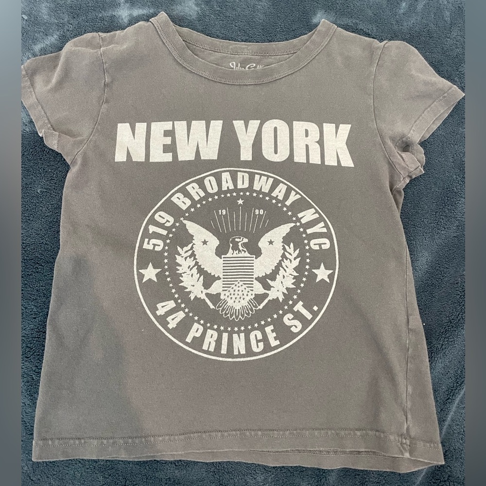 Brandy Melville baby tee